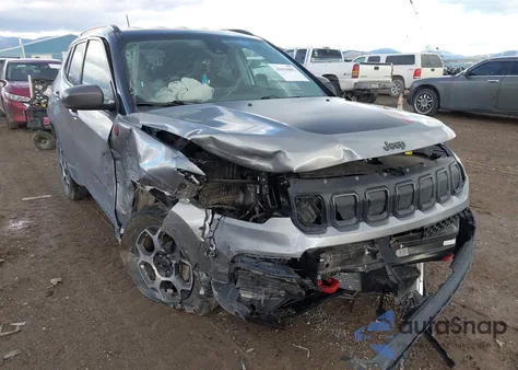 2022 Jeep Compass Trailhawk 4X4 z USA, uszkodzony, nr VIN 3C4NJDDB2NT192151